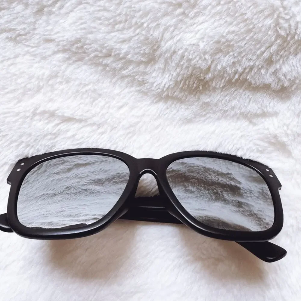 Julia Black W/ Mirror Lenses Square Sunglasses